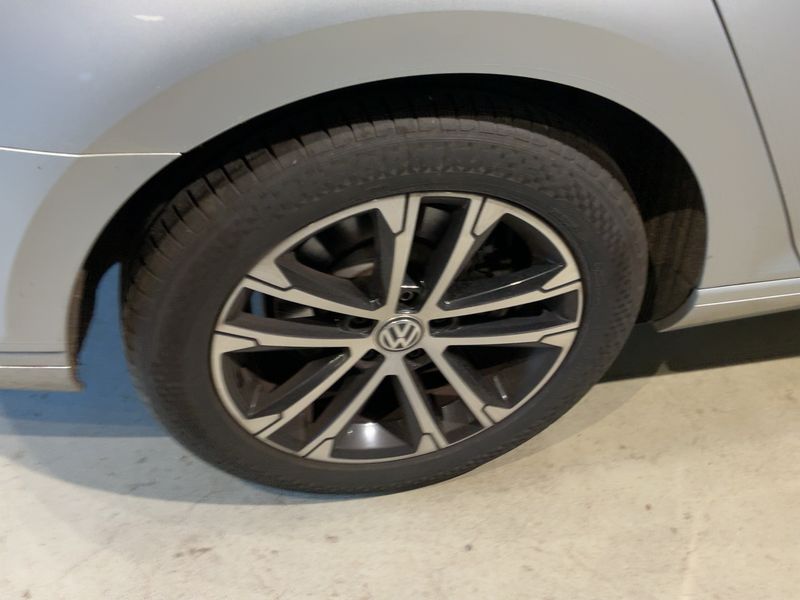 Volkswagen Passat 2.0 TDI Comfortline BlueMotion Tech 2019 – снимка 9