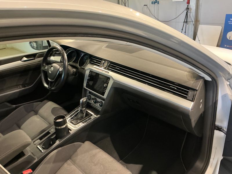 Volkswagen Passat 2.0 TDI Comfortline BlueMotion Tech 2019 – снимка 26