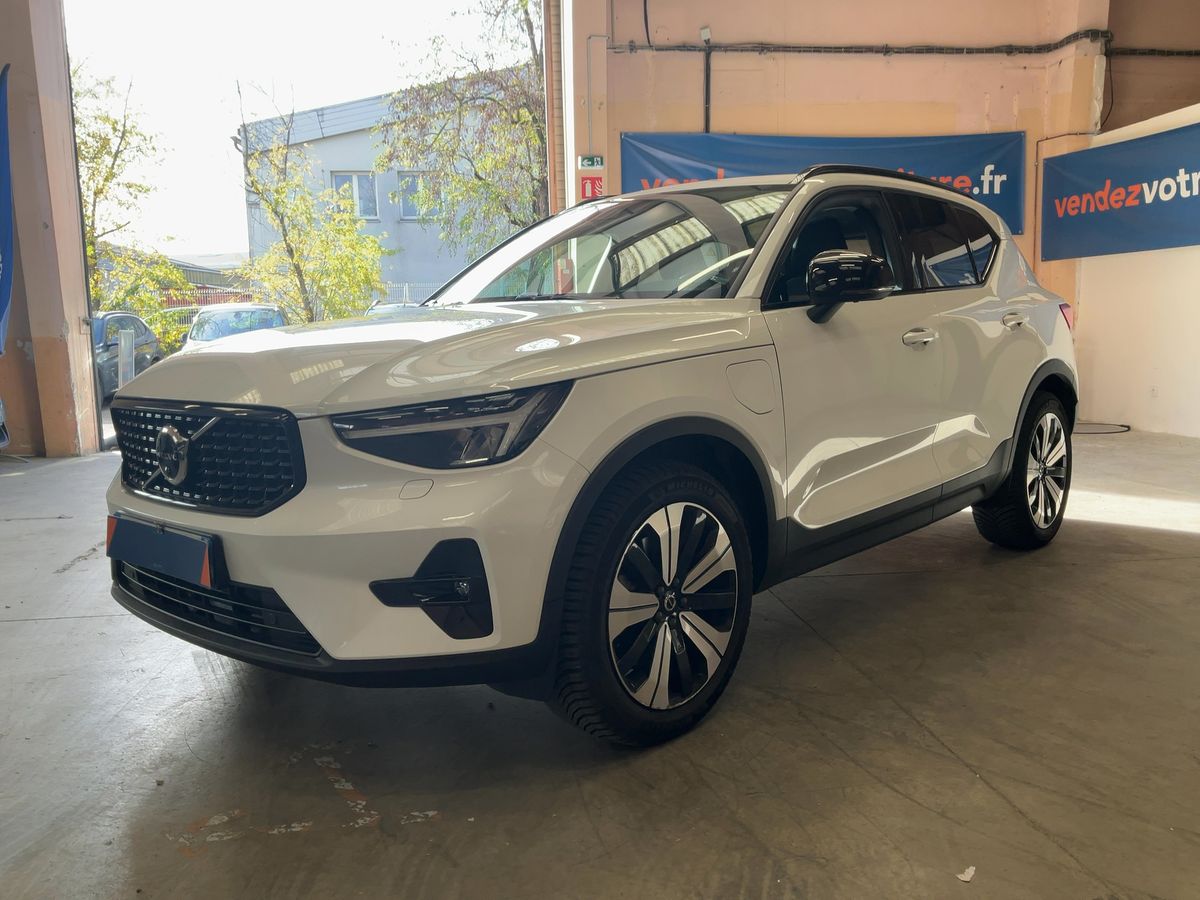 Volvo XC40 2022 — photo 1