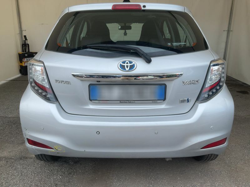 Toyota Yaris 1.5 Hybrid Lounge — zdjęcie 5