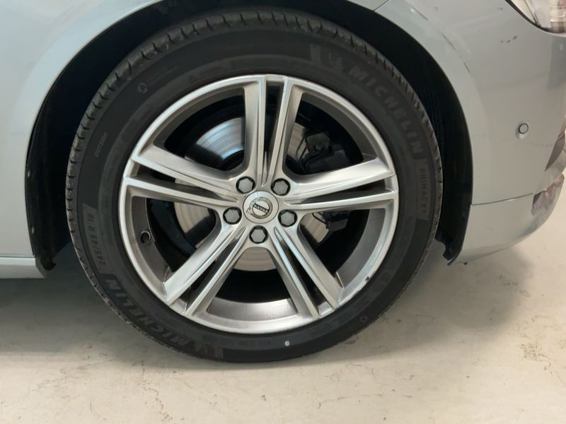 Volvo V90 2.0 D4 Momentum 2017 – снимка 11