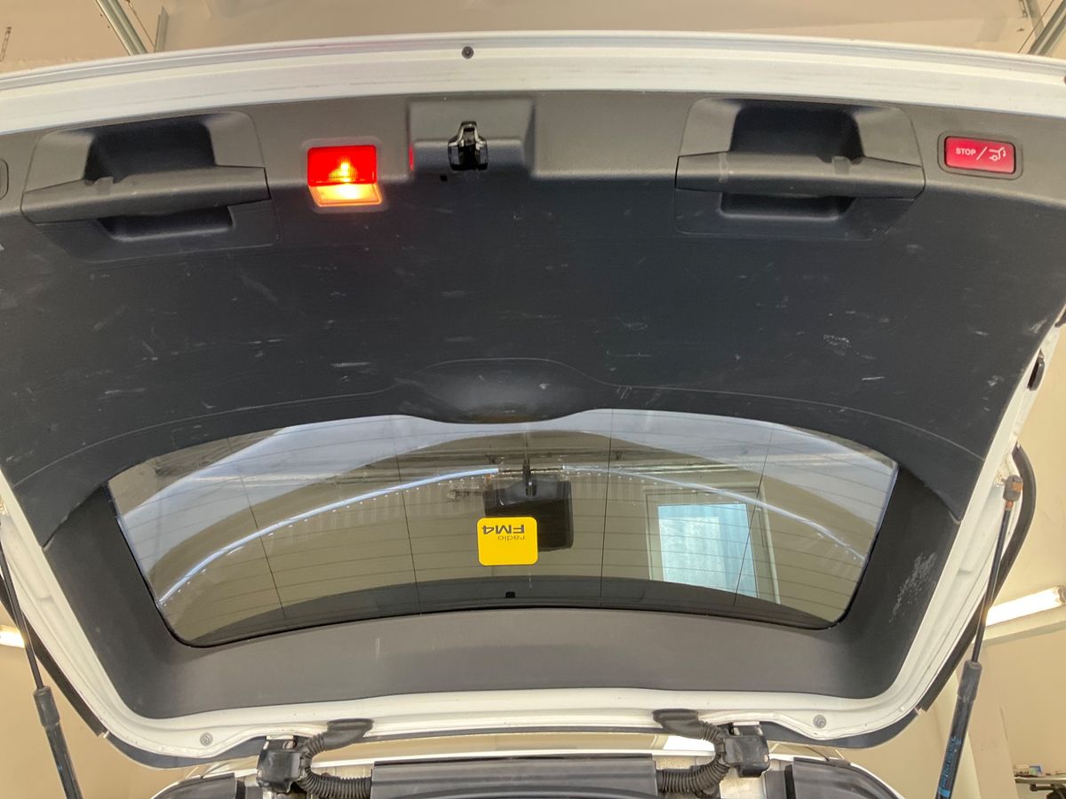 Mercedes-Benz C-Klasse 2019 — photo 33