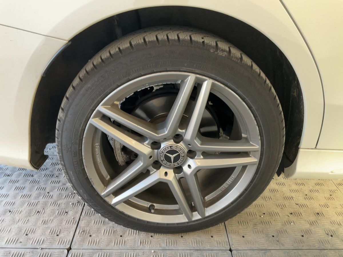 Mercedes-Benz C-Klasse 2019 — photo 10