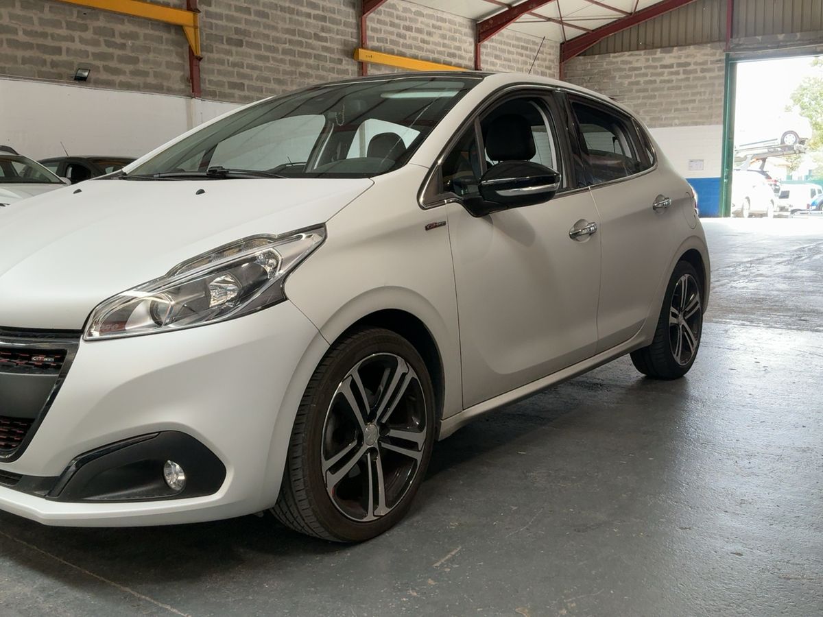 Peugeot 208 1.2 e-THP GT Line