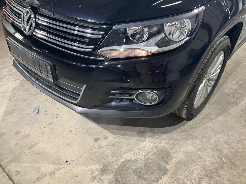 Volkswagen Tiguan 2.0 TDI Sport & Style 4Motion 2015 – снимка 31