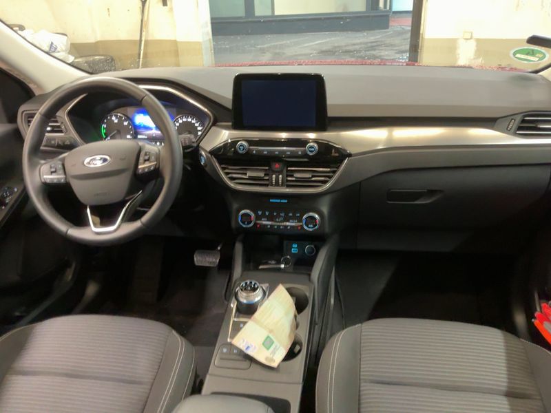 Ford Kuga 2.5 Plug-in Hybrid Titanium — zdjęcie 12