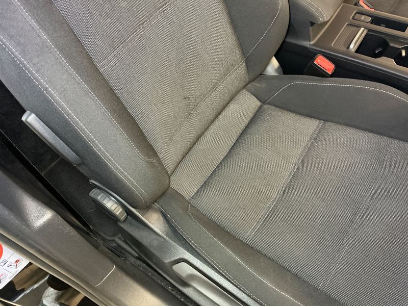 Volkswagen Passat 2.0 TDI Comfortline BlueMotion Tech 2017 – снимка 29