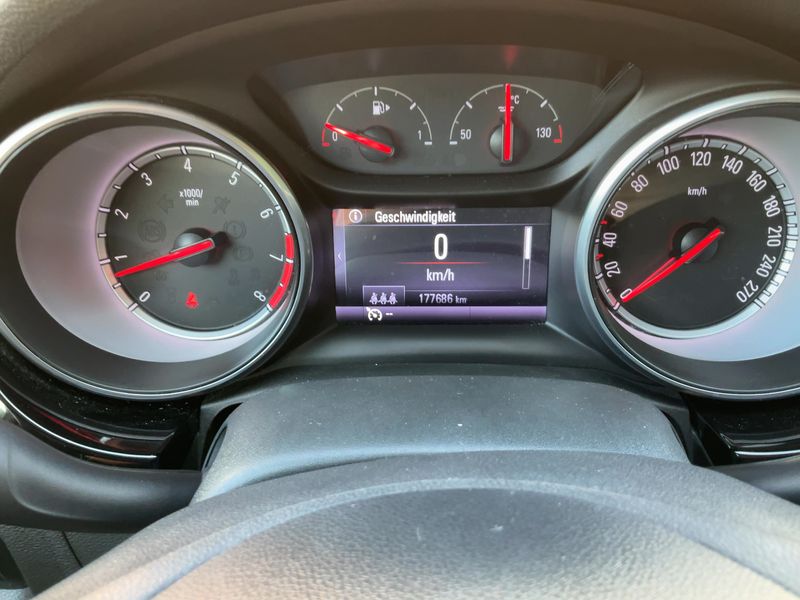 Opel Astra 1.4 SIDI Turbo ON 2018 – снимка 19