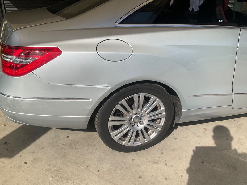 Mercedes-Benz E-Klasse E 250 CGI BlueEfficiency Avantgarde 2011 – снимка 22