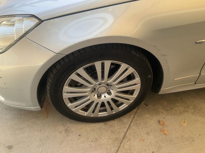 Mercedes-Benz E-Klasse E 250 CGI BlueEfficiency Avantgarde 2011 – снимка 3