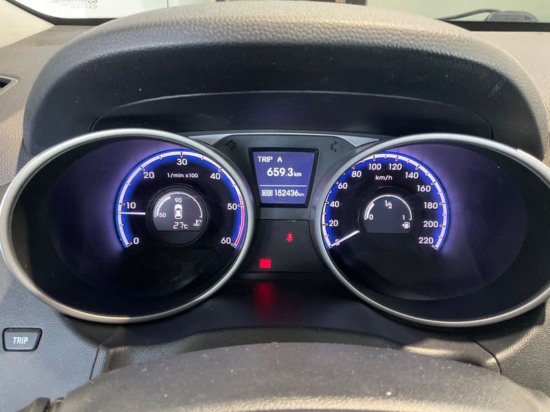 Hyundai ix35 1.7 CRDi Classic 2WD 2013 – снимка 18