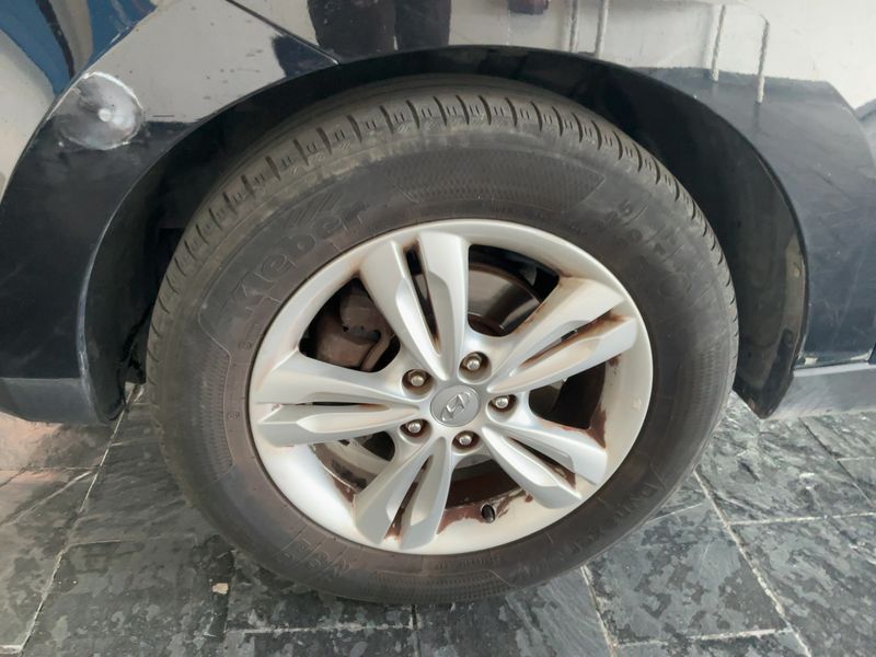 Hyundai ix35 1.7 CRDi Classic 2WD 2013 – снимка 3