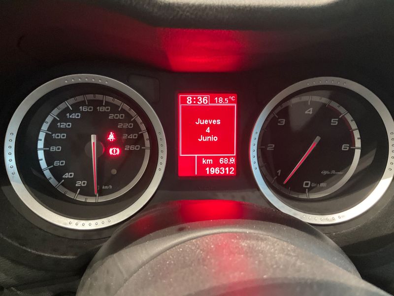 Alfa Romeo Alfa 159 2.0 JTDM Elegante — zdjęcie 13