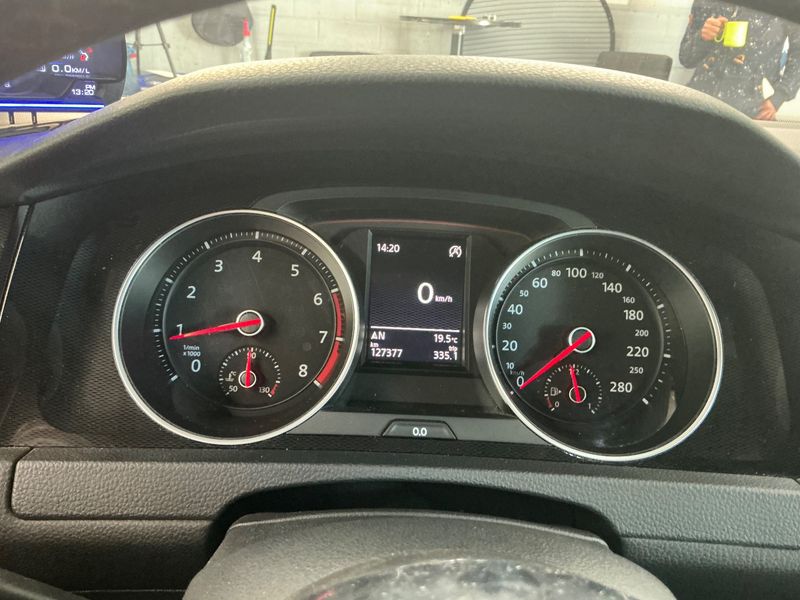 Volkswagen Golf VII 2.0 TFSI GTI "Performance" BlueMotion Tech 2016 – снимка 18