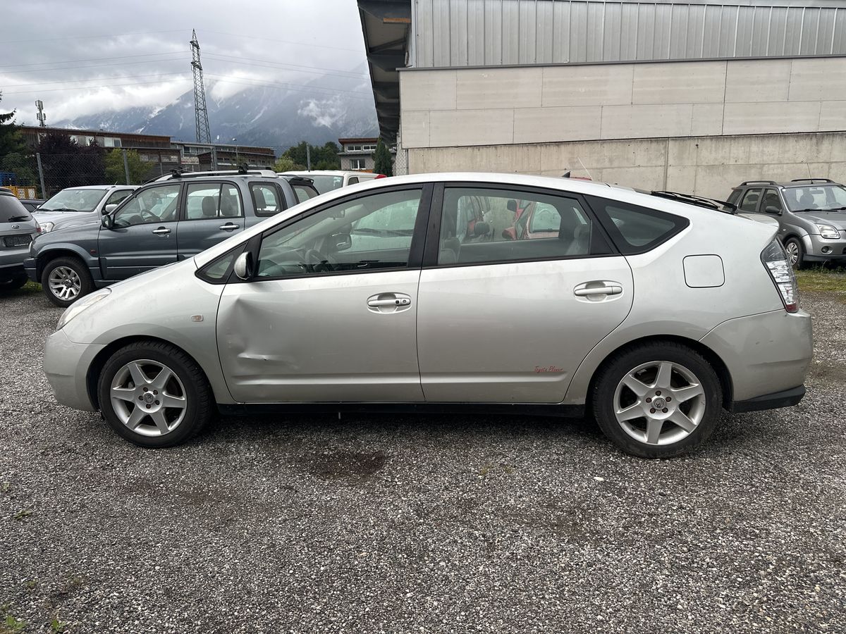 Toyota Prius 1.5 Sol