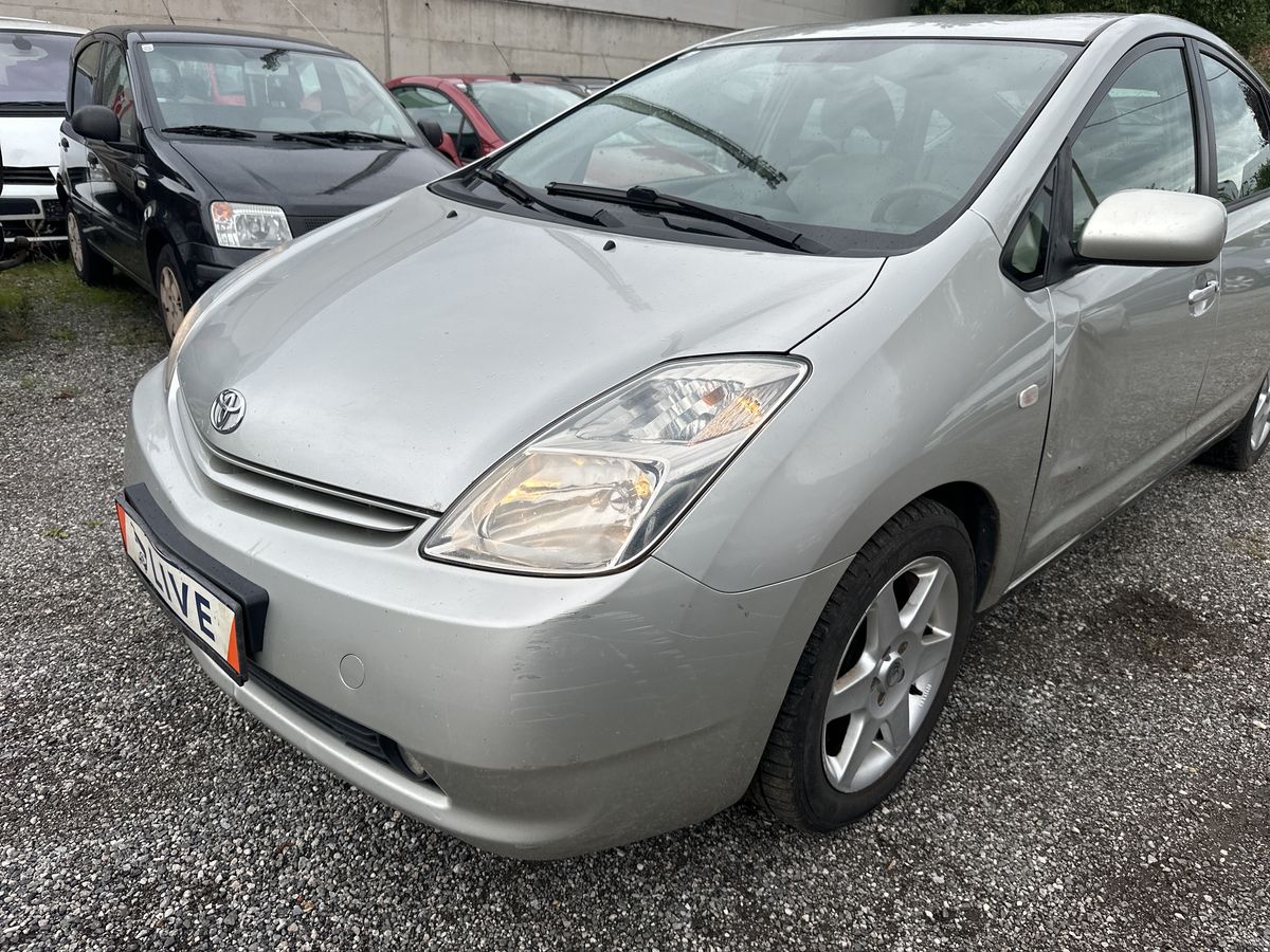 Toyota Prius 1.5 Sol