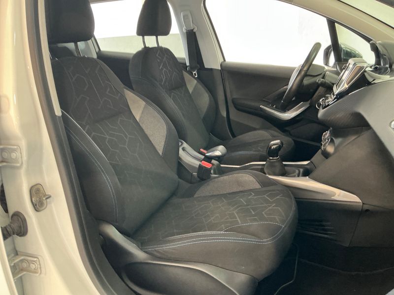 Peugeot 2008 1.2 e-VTi Style — zdjęcie 11