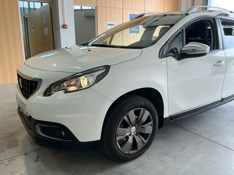 Peugeot 2008 1.2 e-VTi Style — zdjęcie 2