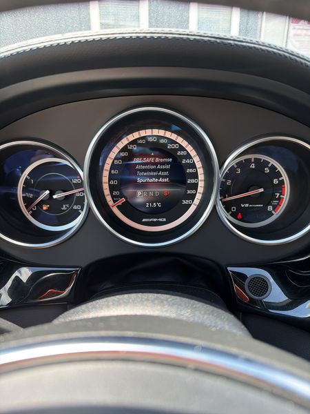 Mercedes-Benz CLS-Klasse CLS 63 AMG Shooting Brake 4Matic — zdjęcie 23