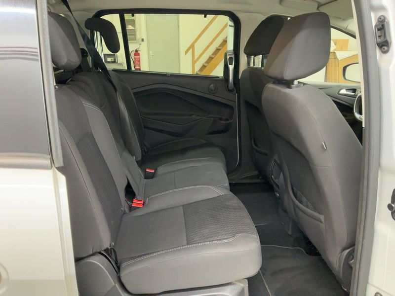 Ford Grand C-Max 1.5 EcoBoost Cool&Connect — zdjęcie 14