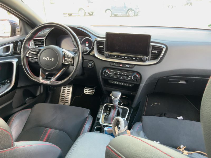 Kia pro_cee'd 1.6 TGDI GT — zdjęcie 12