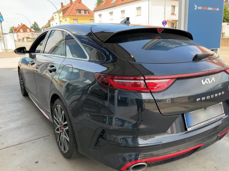 Kia pro_cee'd 1.6 TGDI GT — zdjęcie 3