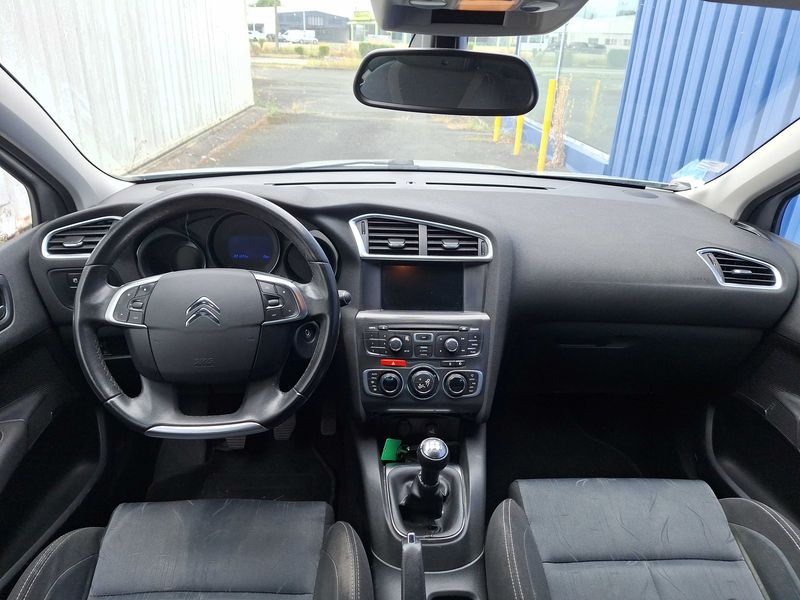Citroen C4 1.6 HDi Confort — zdjęcie 11