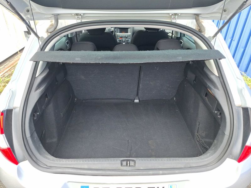 Citroen C4 1.6 HDi Confort — zdjęcie 9