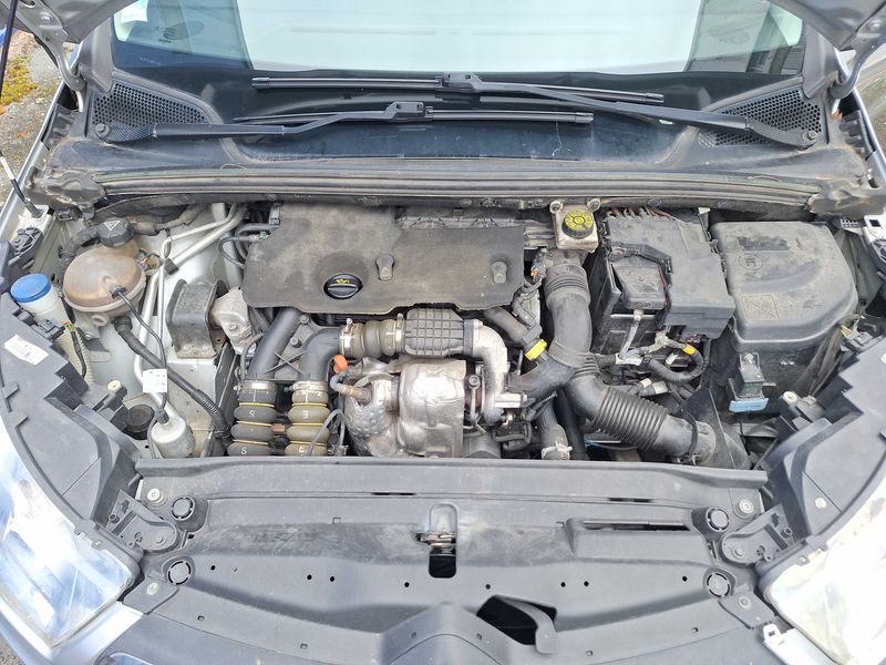 Citroen C4 1.6 HDi Confort — zdjęcie 8