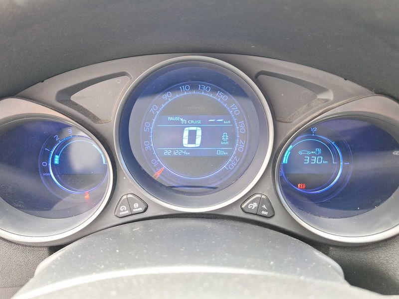 Citroen C4 1.6 HDi Confort — zdjęcie 12