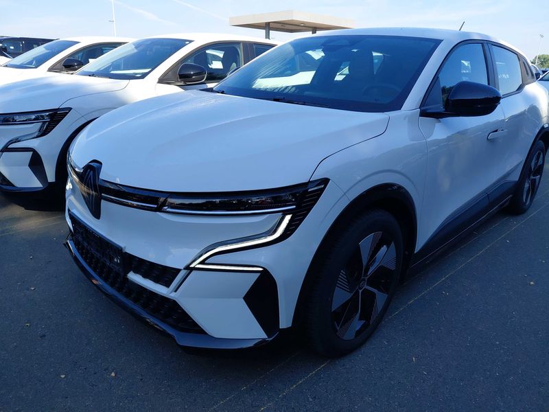 Renault Megane E-Tech electric drive 96 kW Equilibre — zdjęcie 2