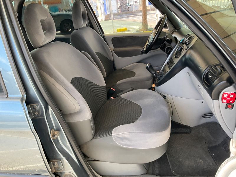 Citroen Xsara Picasso 1.6 LX Plus — zdjęcie 3