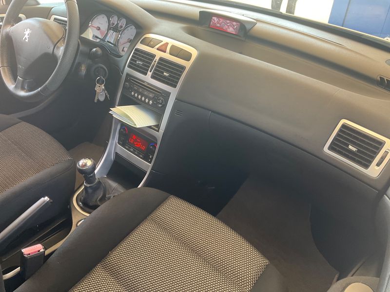 Peugeot 307 1.6 HDi SW XSI — zdjęcie 3