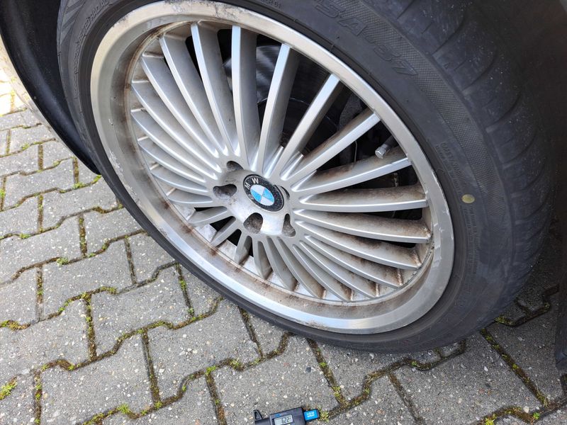 BMW 7er 750i — zdjęcie 15