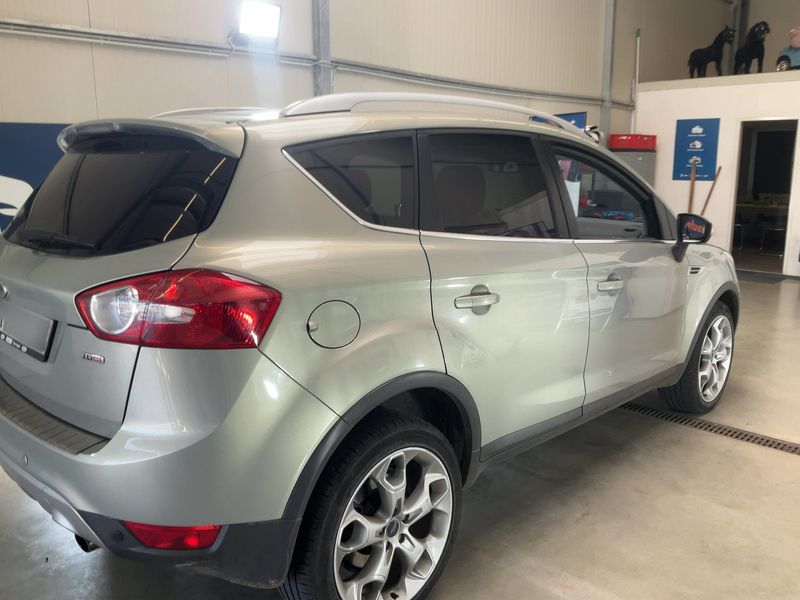Ford Kuga 2.0 TDCi Titanium 2009 – снимка 8
