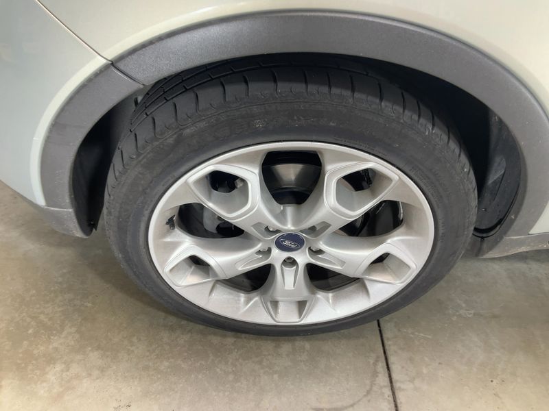 Ford Kuga 2.0 TDCi Titanium 2009 – снимка 3