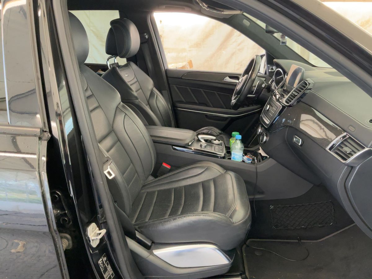 Mercedes-Benz GLS-Klasse 2017 — photo 17