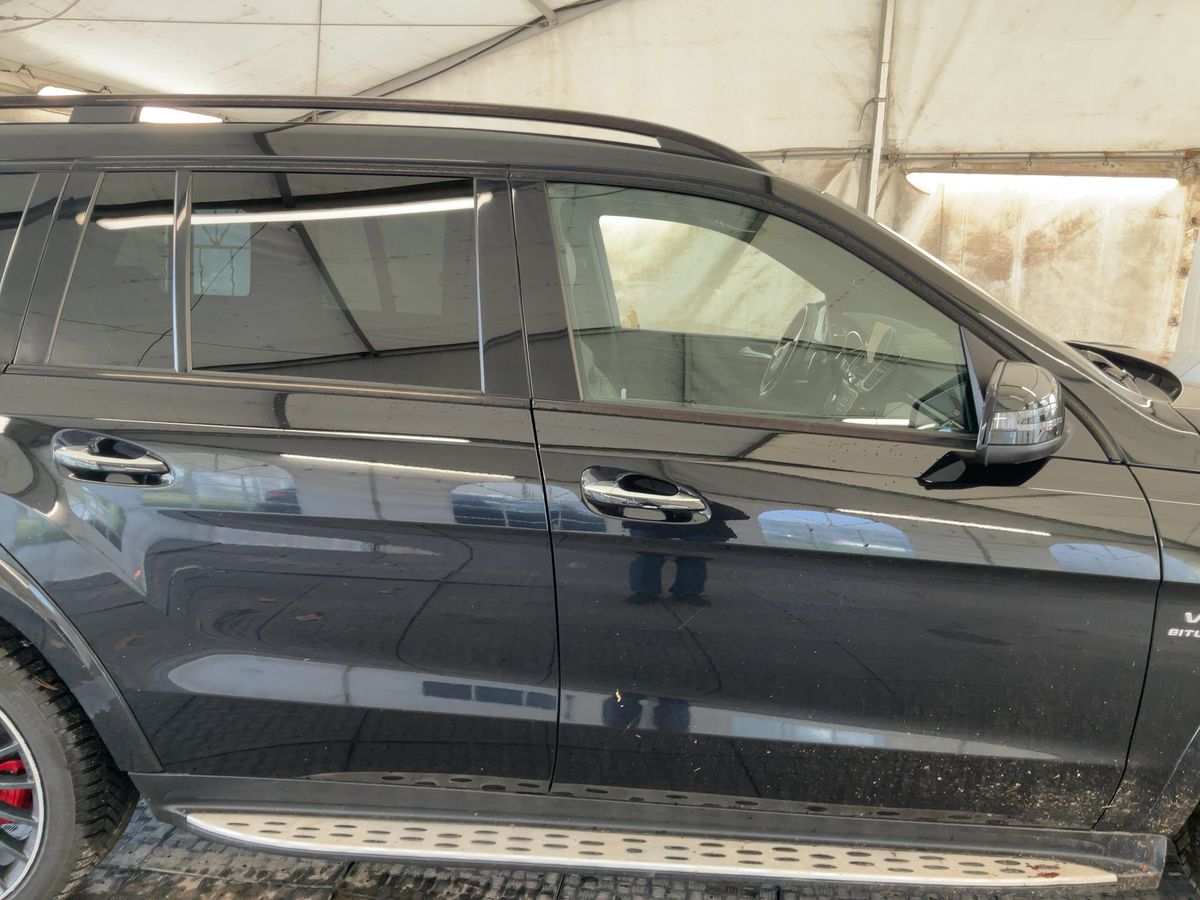 Mercedes-Benz GLS-Klasse 2017 — photo 11