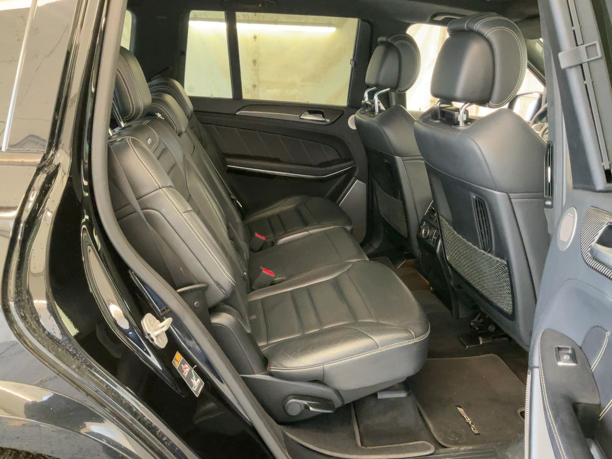 Mercedes-Benz GLS-Klasse 2017 — photo 20
