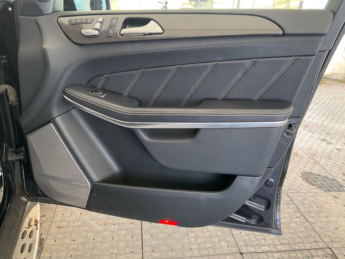 Mercedes-Benz GLS-Klasse 2017 — photo 30