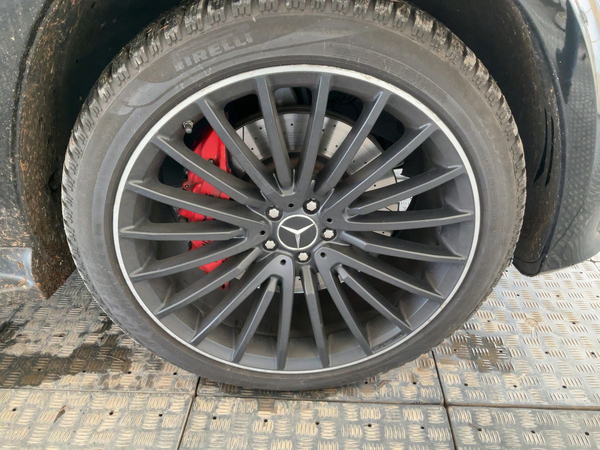 Mercedes-Benz GLS-Klasse 2017 — photo 12