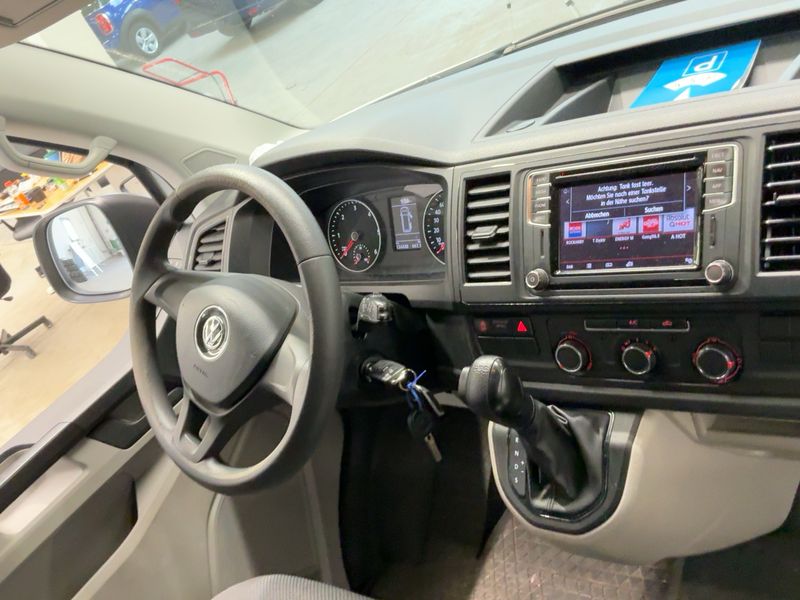 Volkswagen T6 Transporter 2.0 TDI Kasten lang — zdjęcie 12