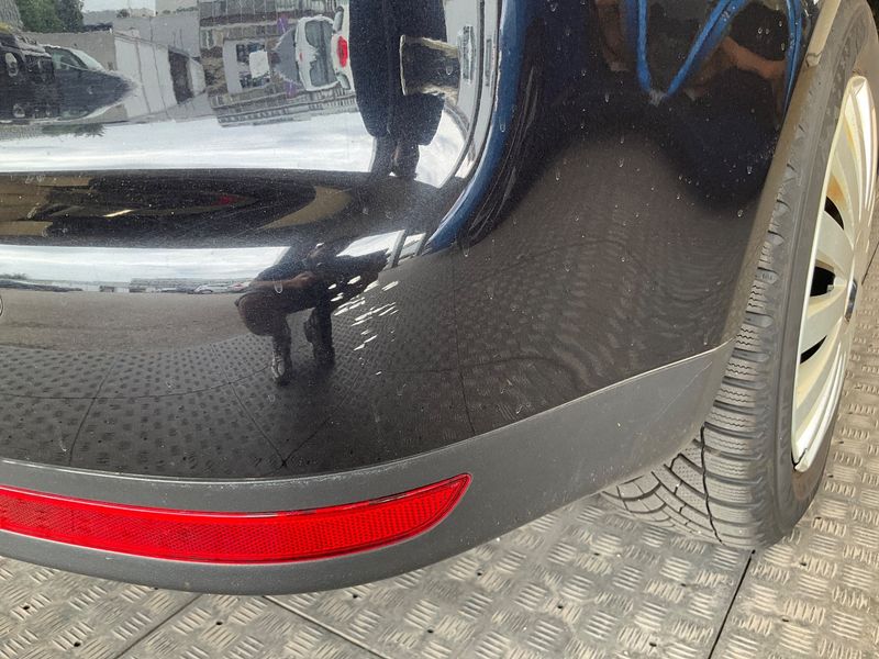 Volkswagen Touran 2.0 TDI Highline 2010 – снимка 51