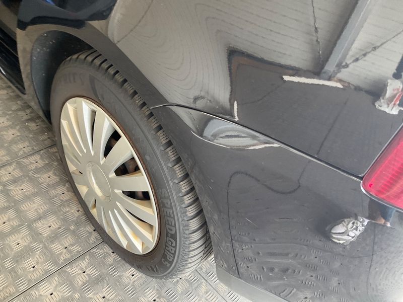 Volkswagen Touran 2.0 TDI Highline 2010 – снимка 55