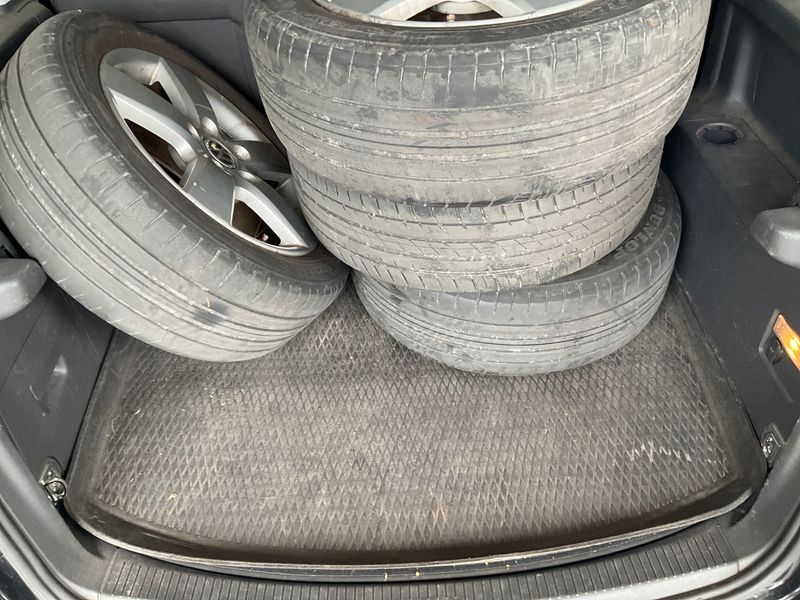 Volkswagen Touran 2.0 TDI Highline 2010 – снимка 43