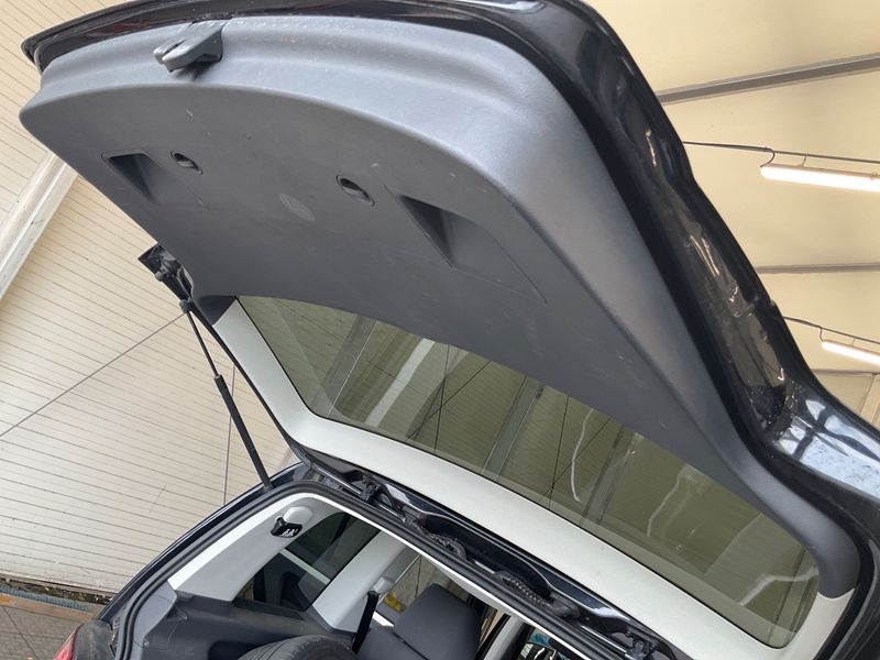 Volkswagen Touran 2.0 TDI Highline 2010 – снимка 39