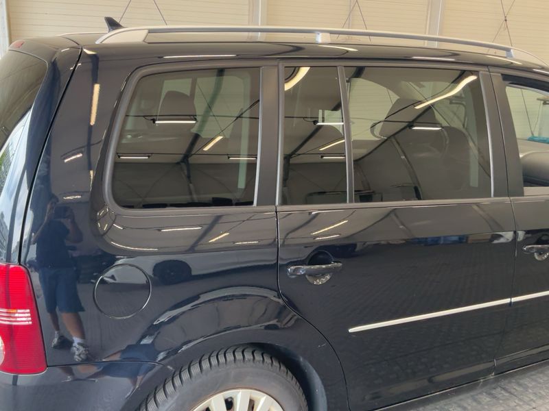 Volkswagen Touran 2.0 TDI Highline 2010 – снимка 8