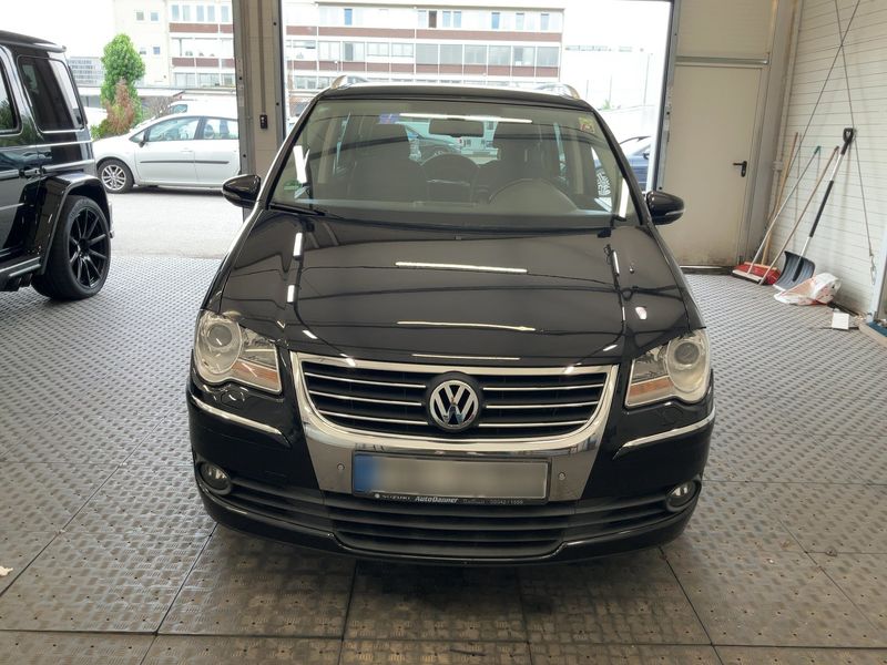 Volkswagen Touran 2.0 TDI Highline 2010 – снимка 14