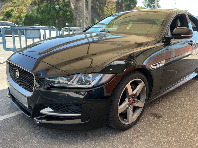 Jaguar XE 20d R-Sport — zdjęcie 2