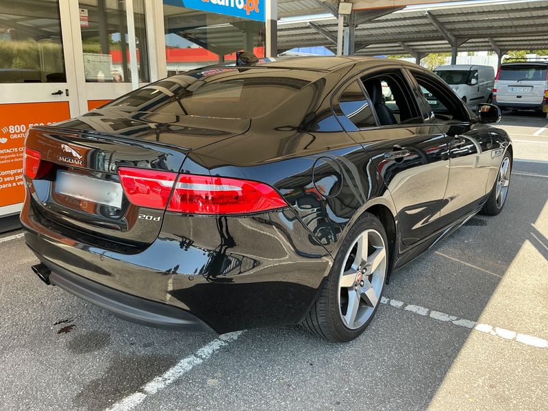Jaguar XE 20d R-Sport — zdjęcie 6